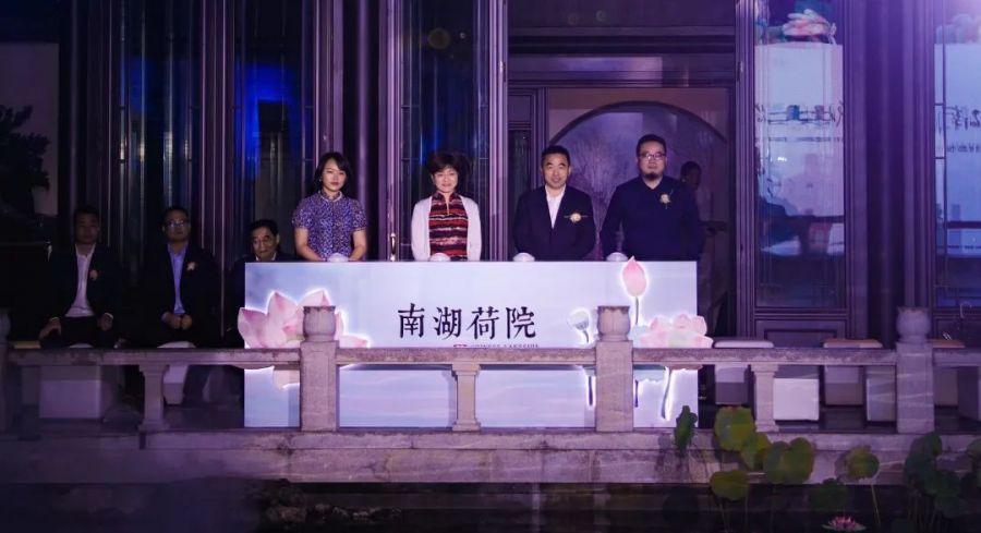 16346134607164975ceI.jpg 647.jpg