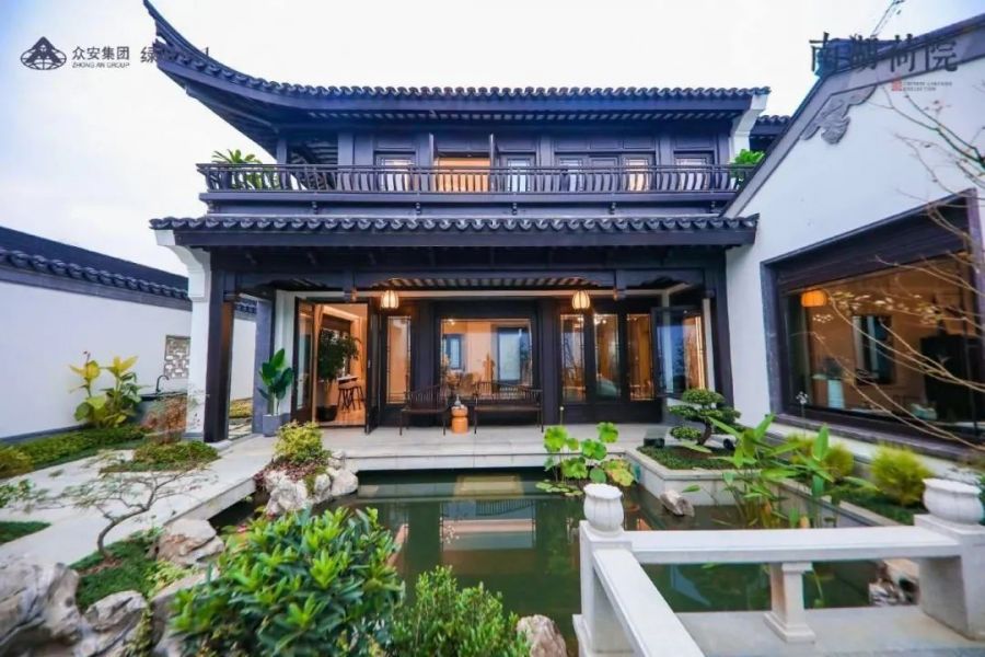 1634613509112461idHM.jpg 648.jpg