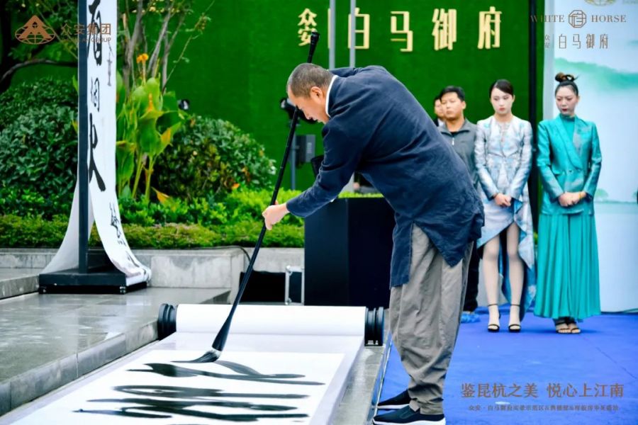 1635408062225435bX4q.jpg 642.jpg